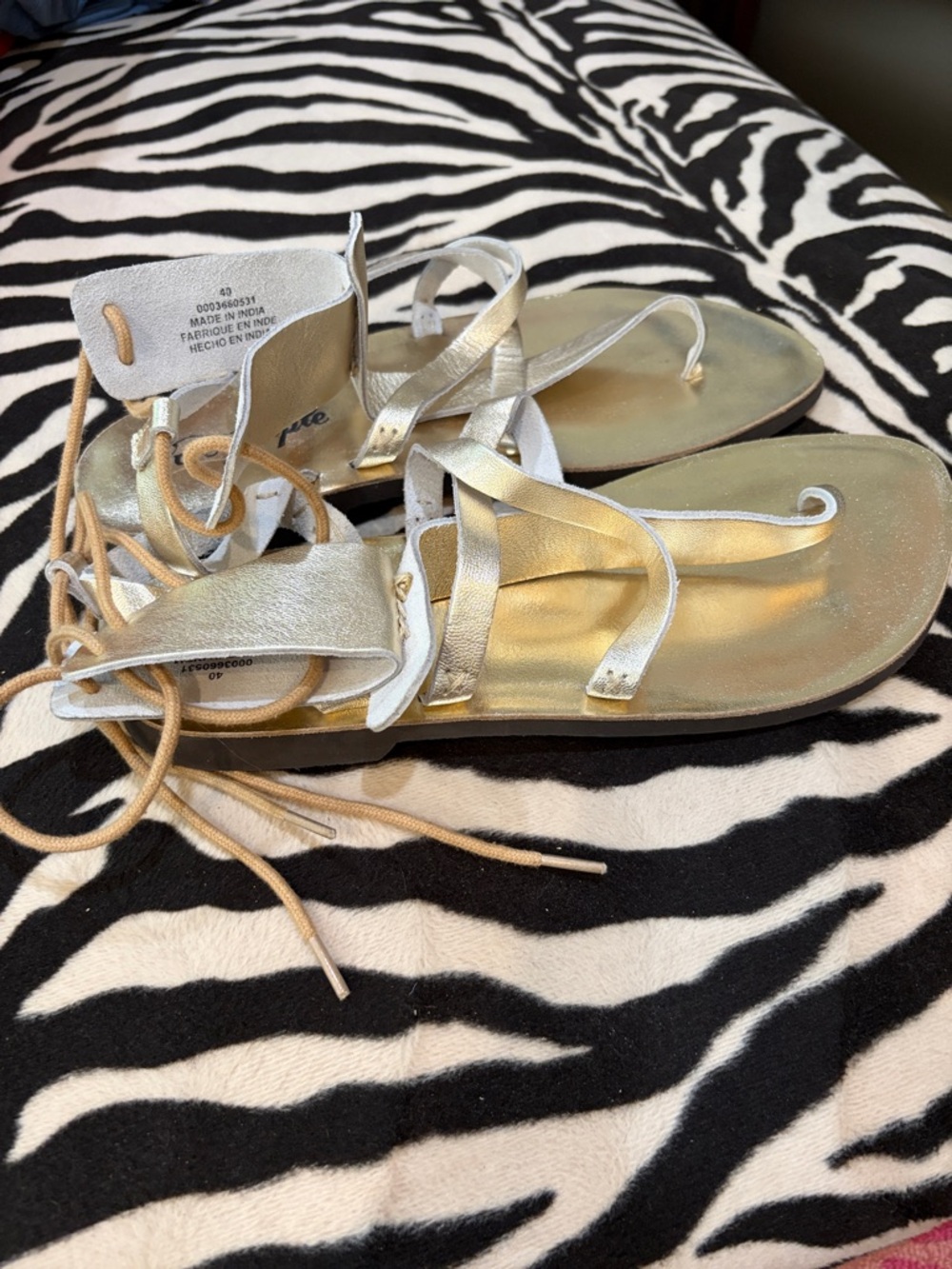 New! Free People Vacation Day Metallic Gold Leather Ankle-Strap Sandals Size 10 - Picture 10 of 12